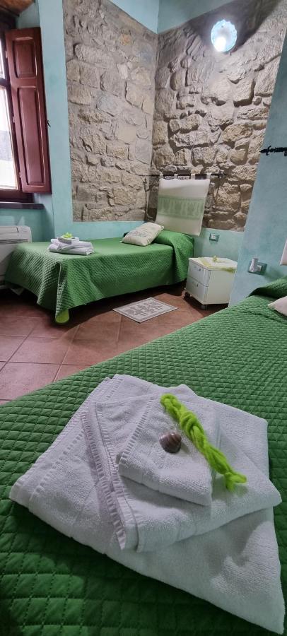 B&B Martina Senorbi Buitenkant foto